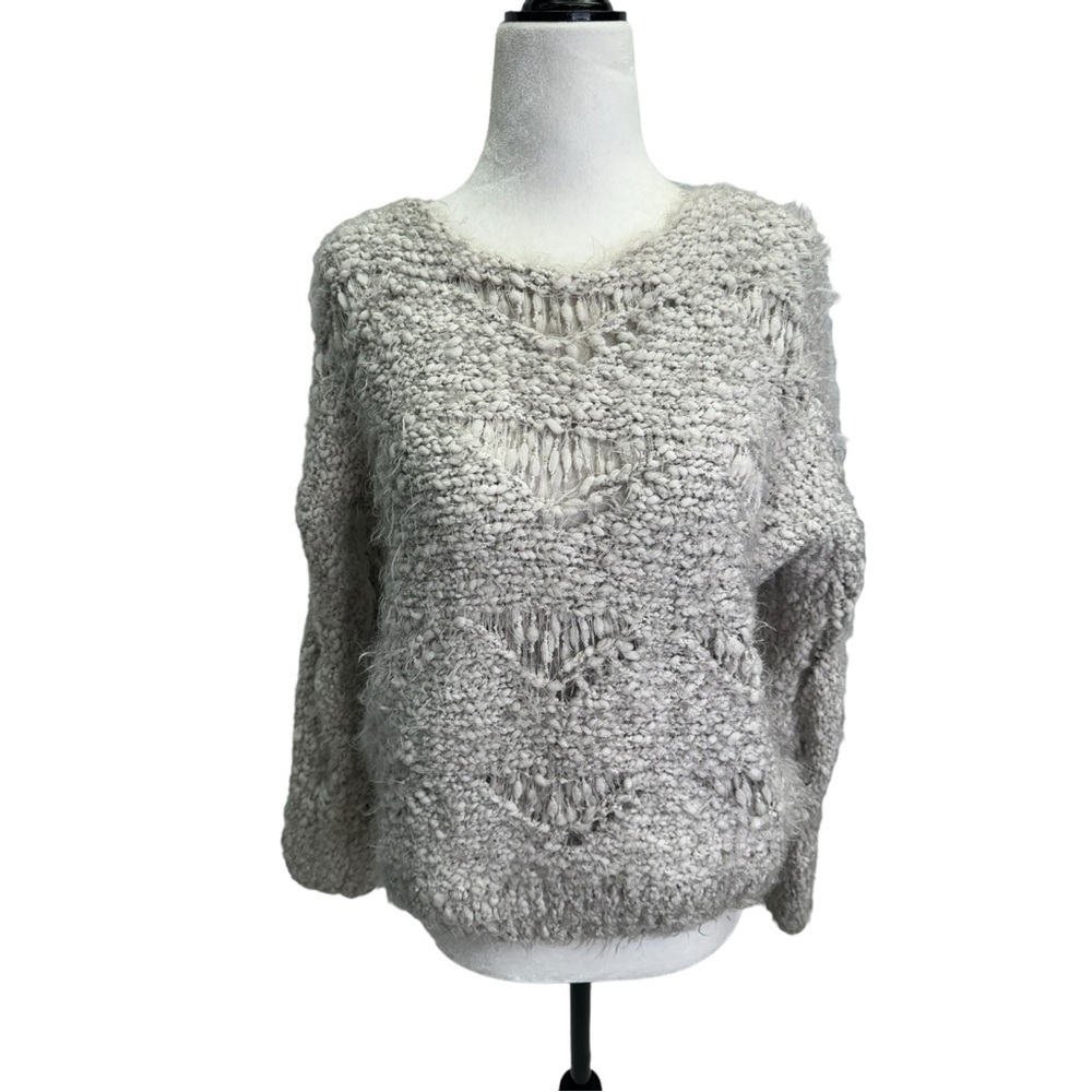 Georgia & Johns Grey Distressed Cozy Acrylic Sweater Size M